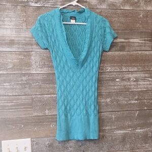 Vanity Turquoise Knit short sleeve Sweater size medium